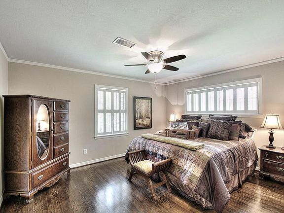 4th image of 5107 Briarbend Dr