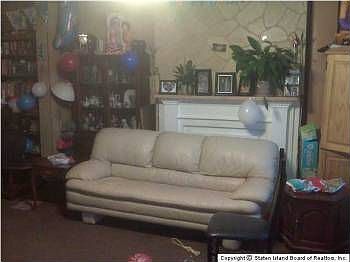 2nd image of 63 York Ave