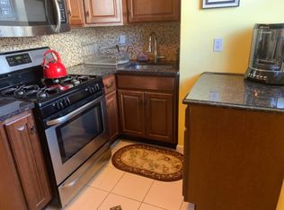 543 Beach 68th St, Far Rockaway, NY 11692