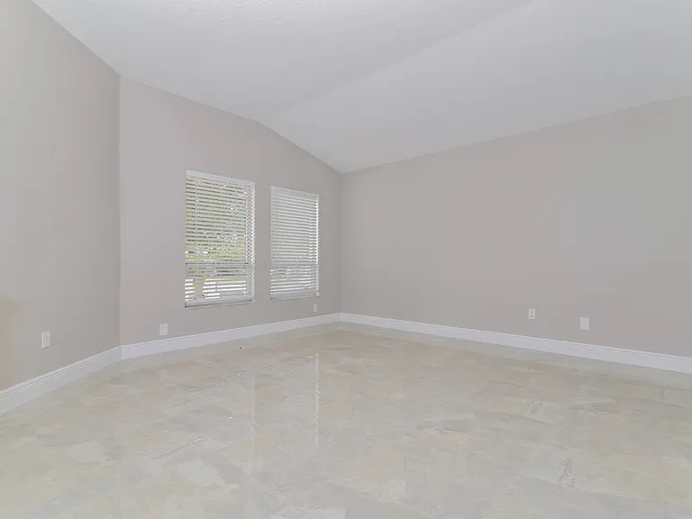 3051 Bloomsbury Dr — Photo 8