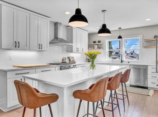 2322 S Lenox St, Milwaukee, WI 53207