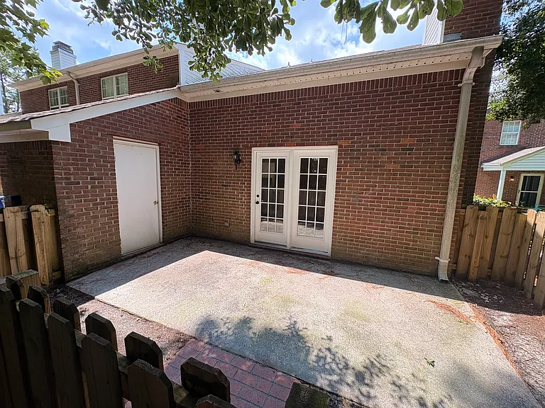 5120 Lamppost Cir — Photo 17
