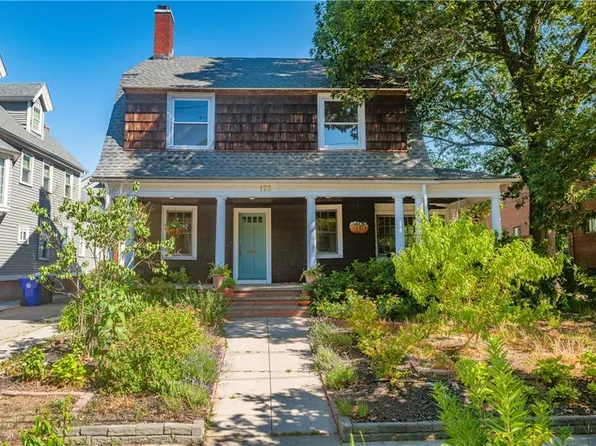 173 Lexington Ave, Providence, RI 02907