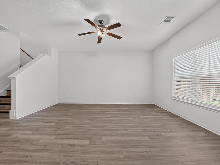 169 Allington Cir — Photo 12