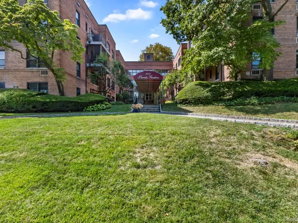 1015 Old Post Road #3L, Mamaroneck, NY 10543