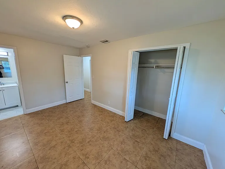 180 Penn Way — Photo 26