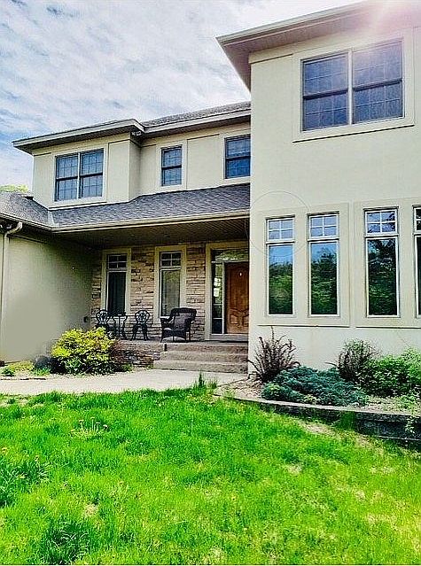 1st image of 8340 Lake Dr