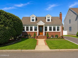 1901 Meadow Rd, Wall Township, NJ 07719