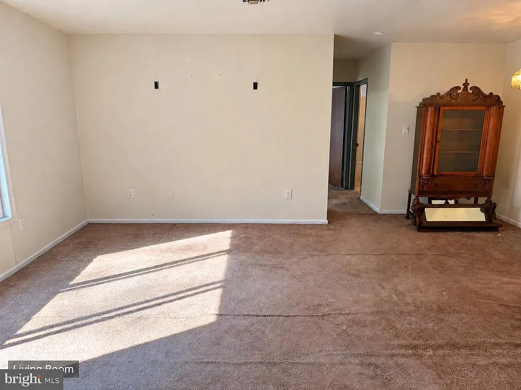 1 bed, 1.0 bath, 700 sqft, $1,200 — Photo 1