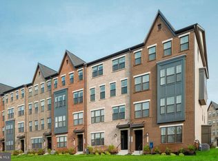 43333 Goshen Run Sq, Ashburn, VA 20148