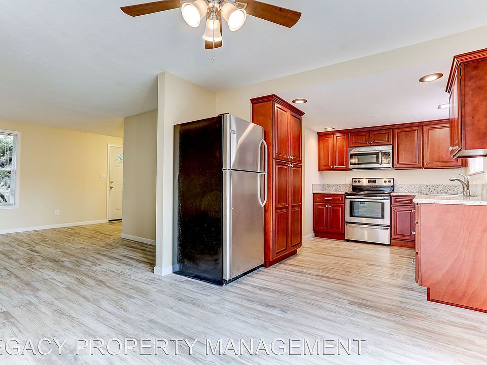 1st image of 11795 SE Market St #4381026