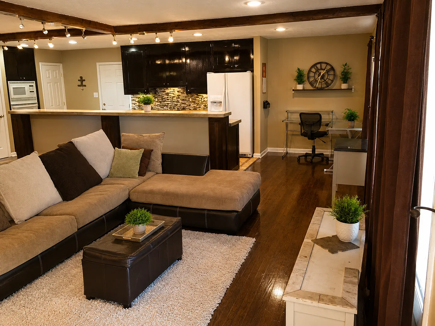 4 bed, 1900 sqft, $750 — Photo 4