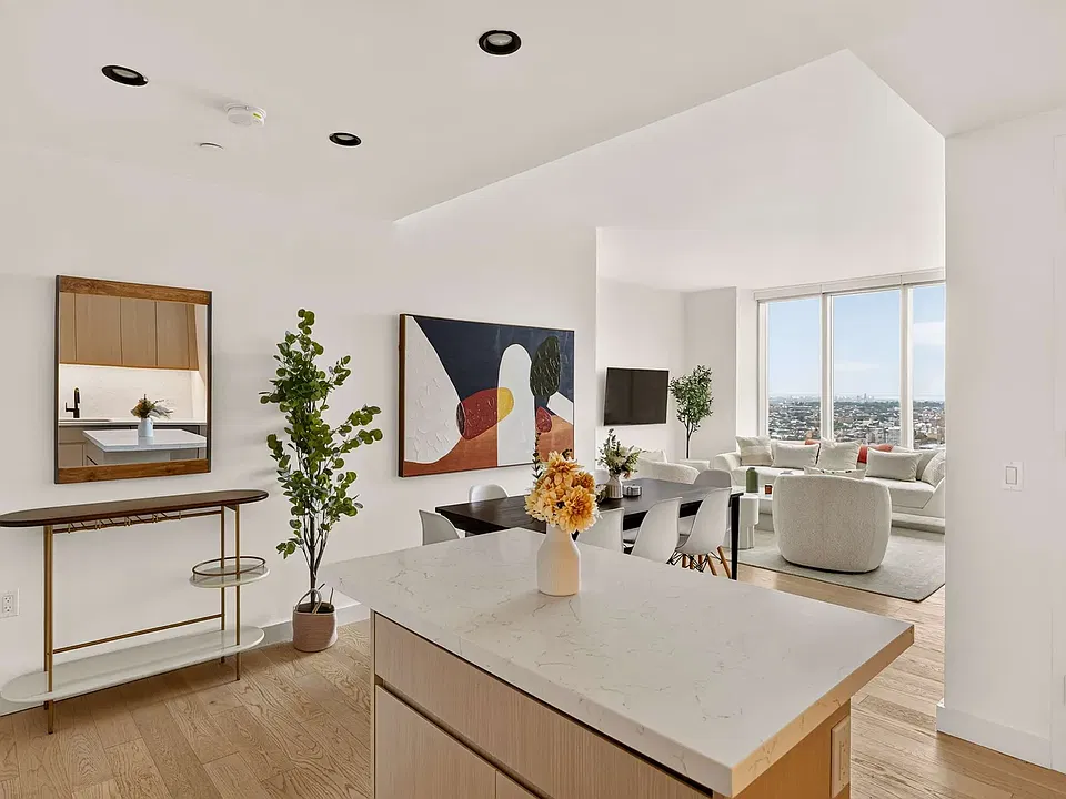 540 Fulton St #34J