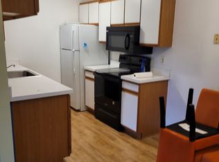 24056 Middlebelt Rd UNIT 16, Farmington Hills, MI 48336