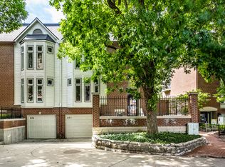 571 Lockerbie Cir S, Indianapolis, IN
