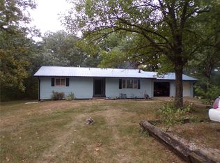 22250 Banning Dr, Crocker, MO 65452