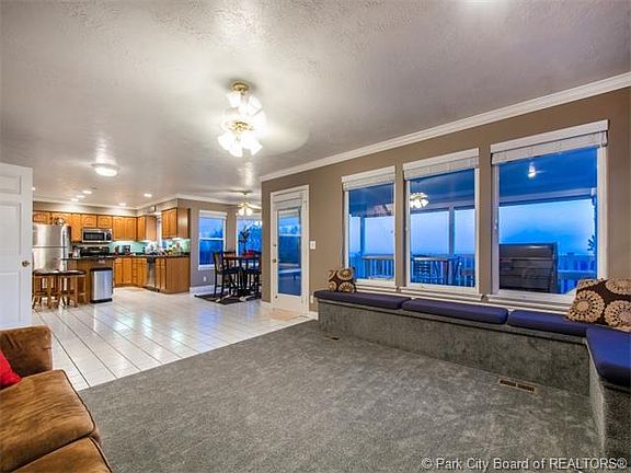 5th image of 2428 S Scenic Dr
