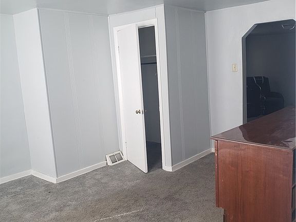 5th image of 1360 Herman St