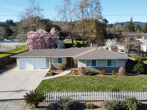 16 Aldridge Ln, Watsonville, CA 95076