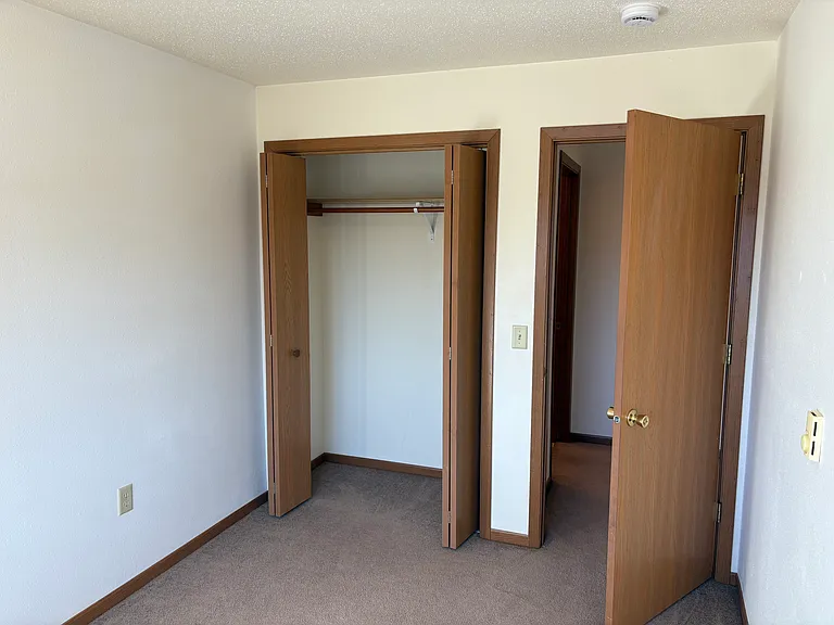 705 Bruce Ct #6 — Photo 14