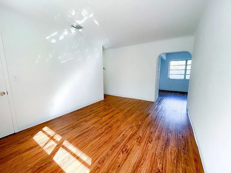 3003 NW 1st Ave — Photo 9
