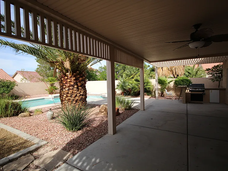8244 W Gilmore Ave — Photo 53