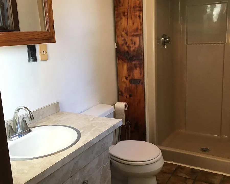 20 Chequeset Rd #1