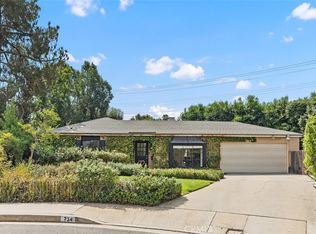 734 Nottingham Dr, Redlands, CA 92373