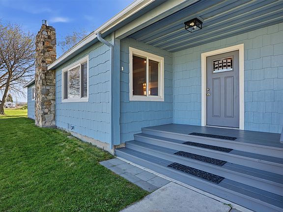 3rd image of 67 Bell Ln