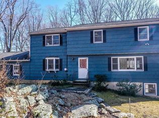 9 Saddle Ridge Rd, Newtown, CT 06470