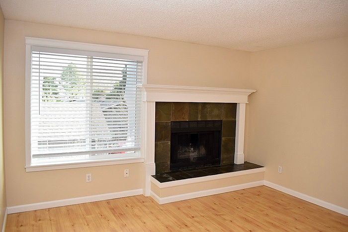 1st image of 5417 NE 34th St #30