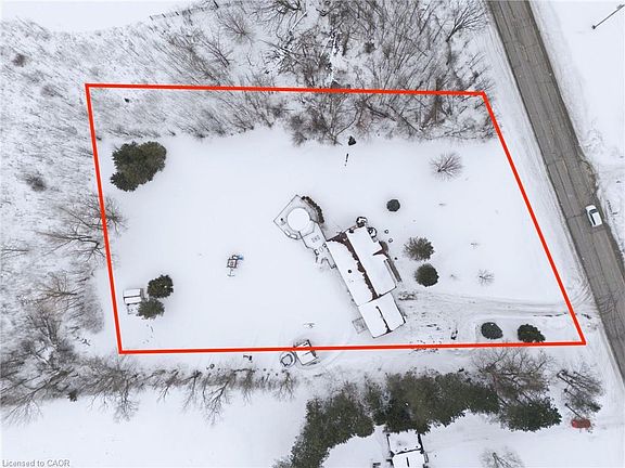 3rd image of 628 Haldimand Rd #17