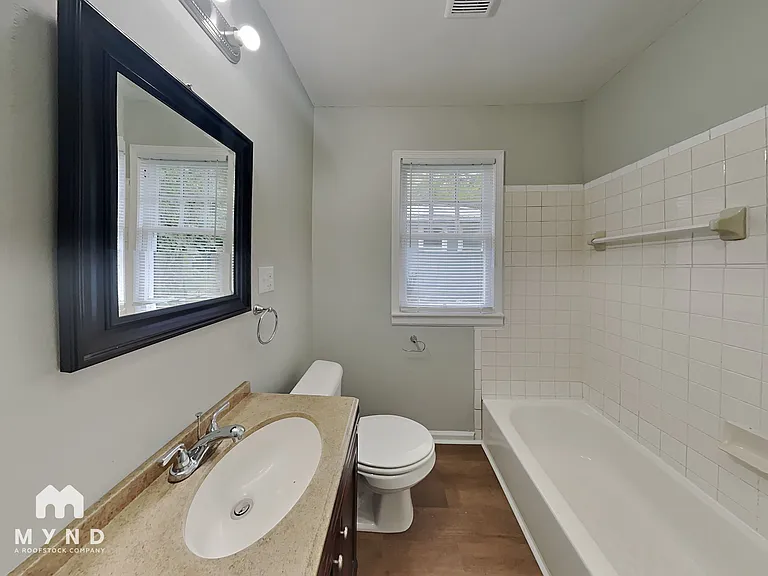 4817 Avenue N — Photo 23