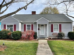 927 Lockland Ave, Winston Salem, NC 27103