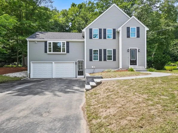 132 Fernwood Dr, Gardner, MA 01440