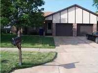 6904 W Oneil St, Wichita, KS 67212