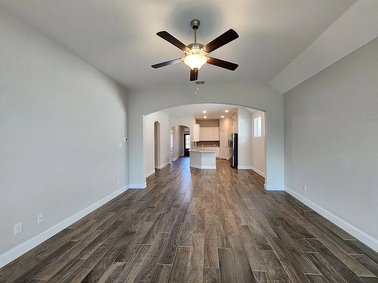 1324 Spring Row St — Photo 2
