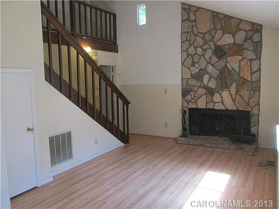 2nd image of 7925 Briardale Dr