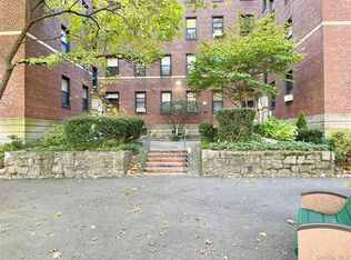 321 Larchmont Acres W #1B, Larchmont, NY 10538