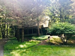 12779 Lakeview Rd, Bear Lake, MI 49614