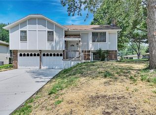 7411 Woodson Rd, Raytown, MO 64133