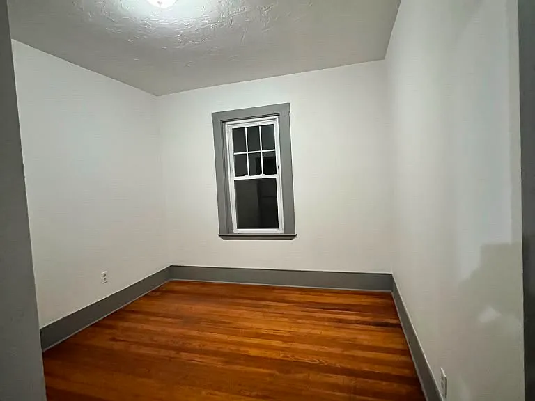 324 Brock Ave #3 — Photo 3