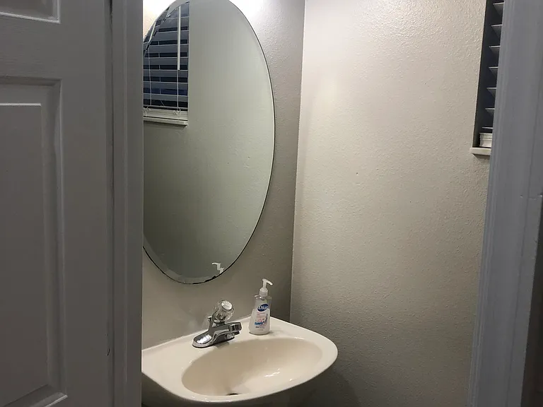 17551 Sandgate Ct — Photo 41