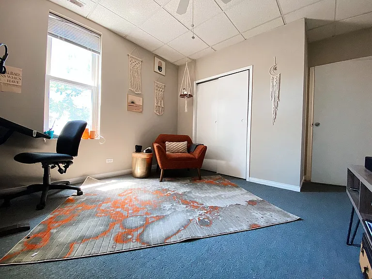 2117 W Ohio St — Photo 16