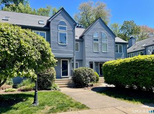 Strawberry Woods, Norwalk, CT 06851