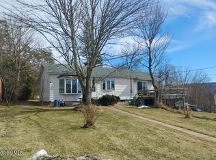 12 3rd Ave, Ticonderoga, NY 12883