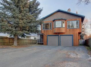 8243 Seaview St, Anchorage, AK 99502