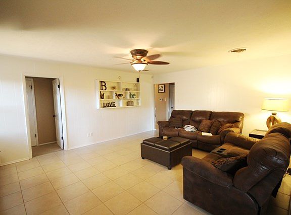 3rd image of 3504 Camarie Ave