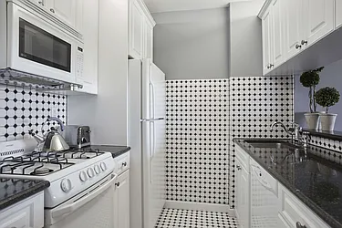 Rented by Brown Harris Stevens