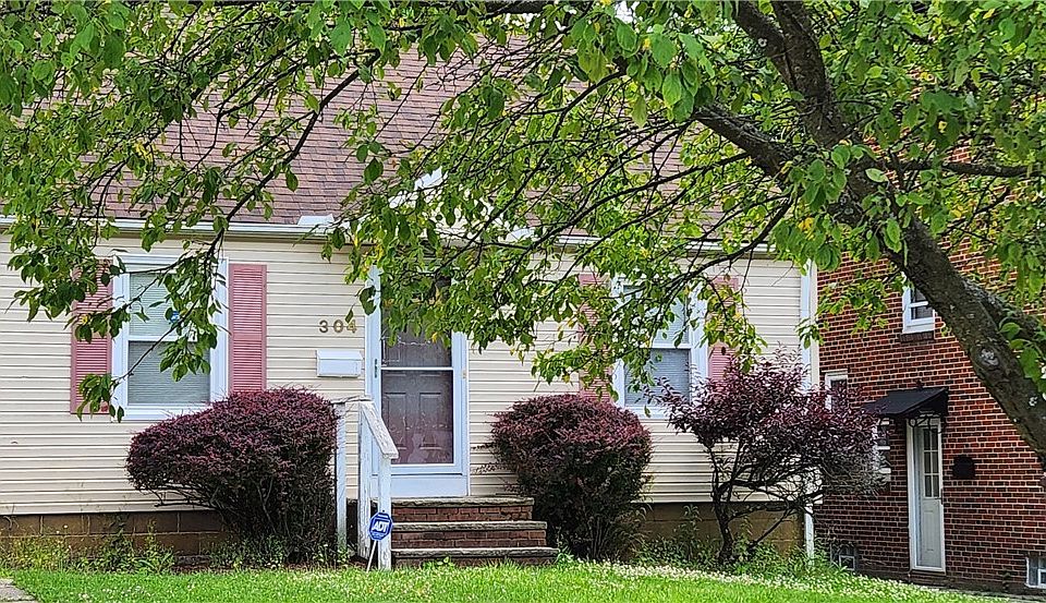 1st image of 304 Marion Dr